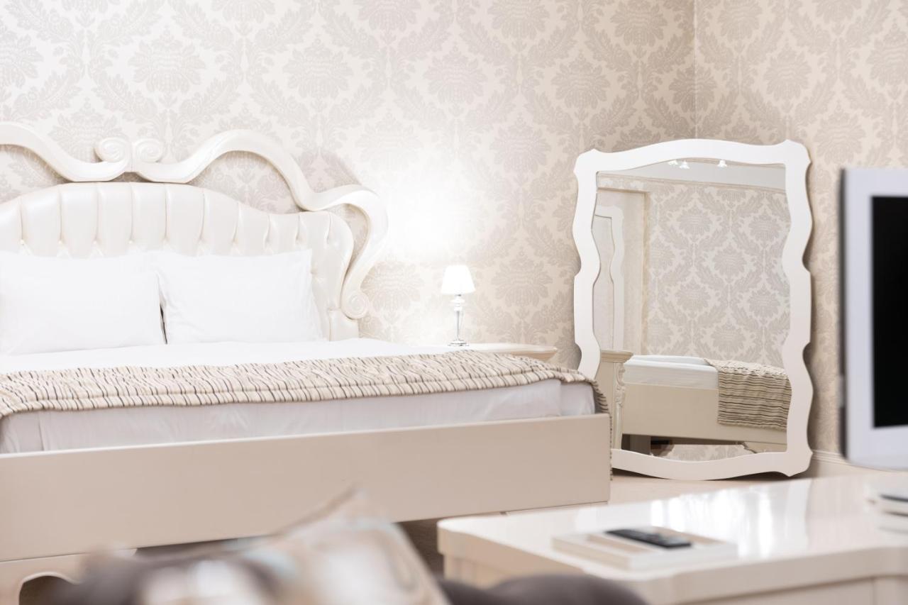 Hotel Dukagjini Печ Экстерьер фото
